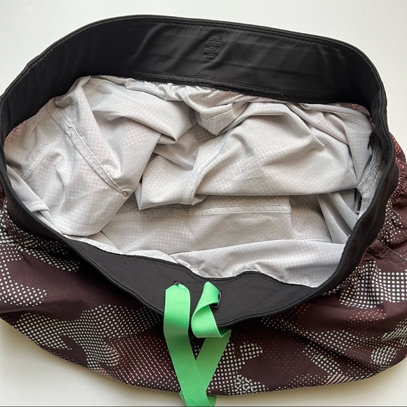 Lululemon T.H.E. Short 11” - Picture 6 of 6